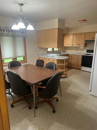 185 10th Street, Tracy, MN 56175