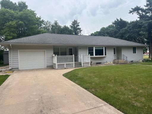 185 10th Street, Tracy, MN 56175