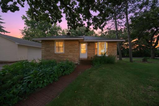 1-web-or-mls-7701 Terrace Rd NE-1 copy.jpg