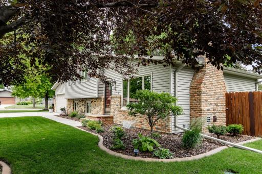 1632 Flickertail Circle S, Fargo, ND 58103