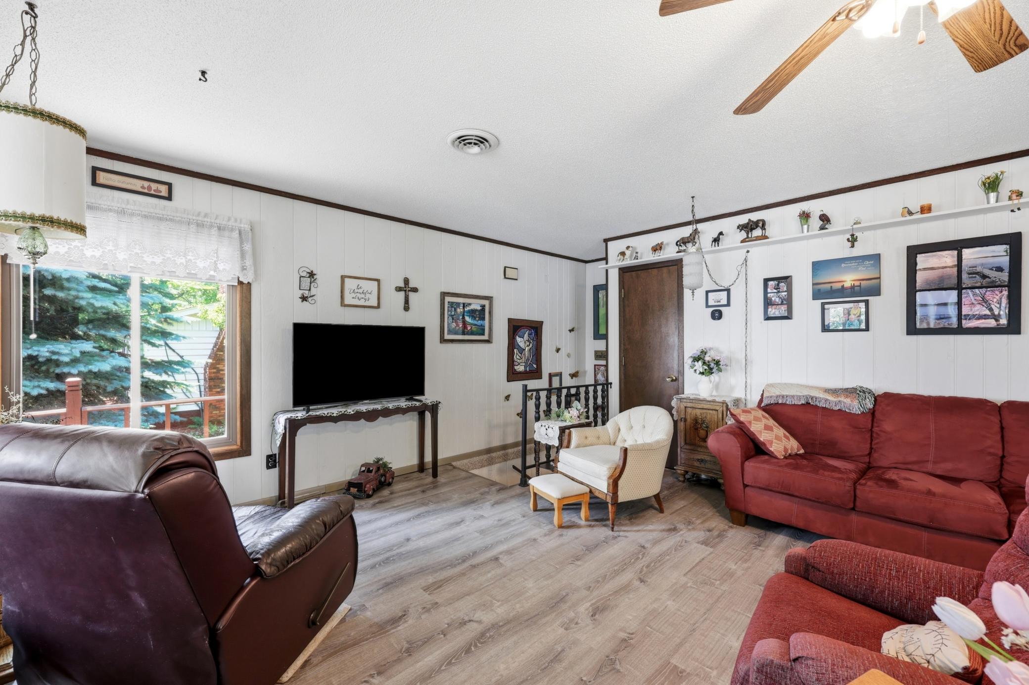Main Room - Living / Dining