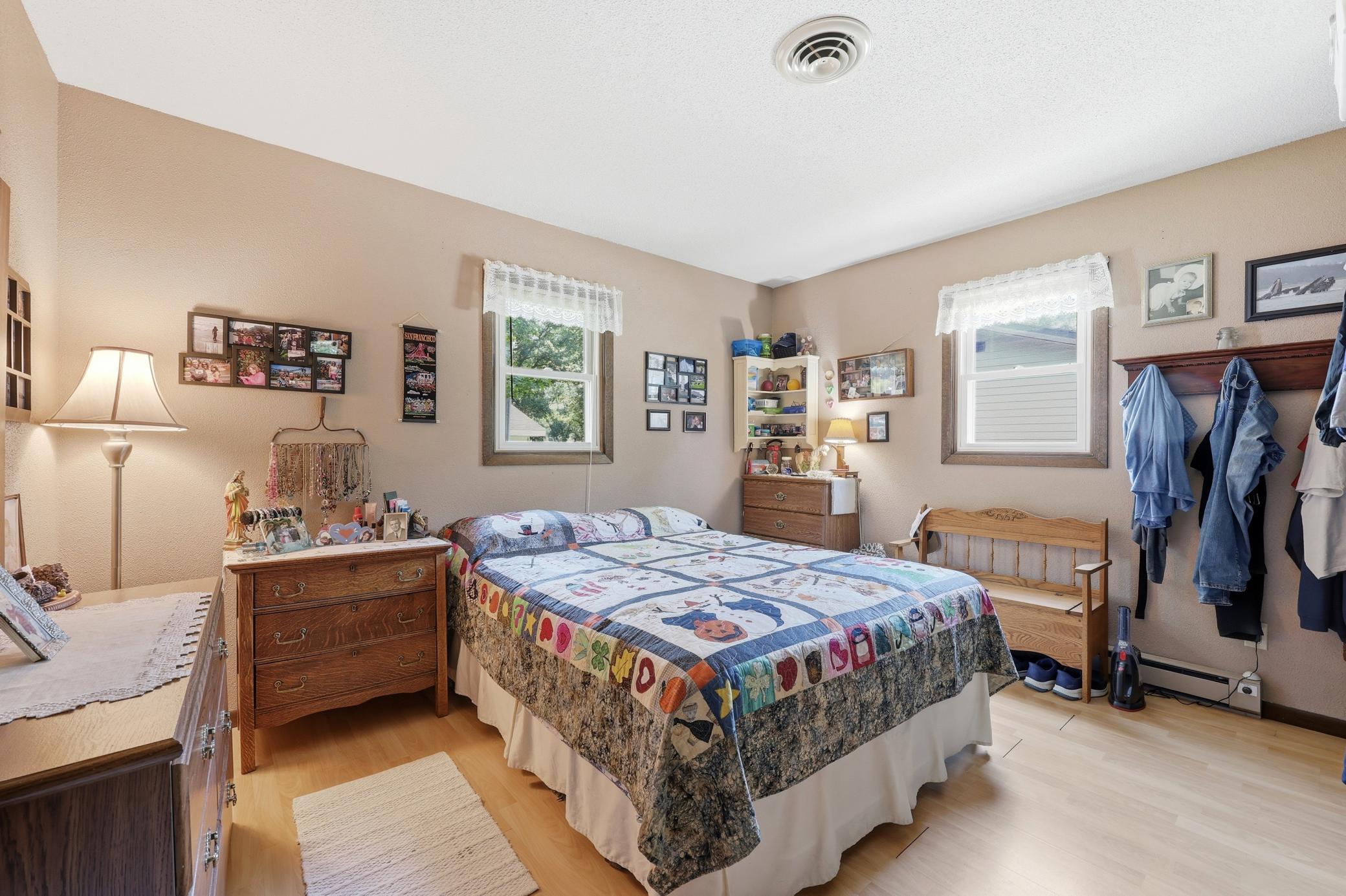 Bedroom 1 - Main Level