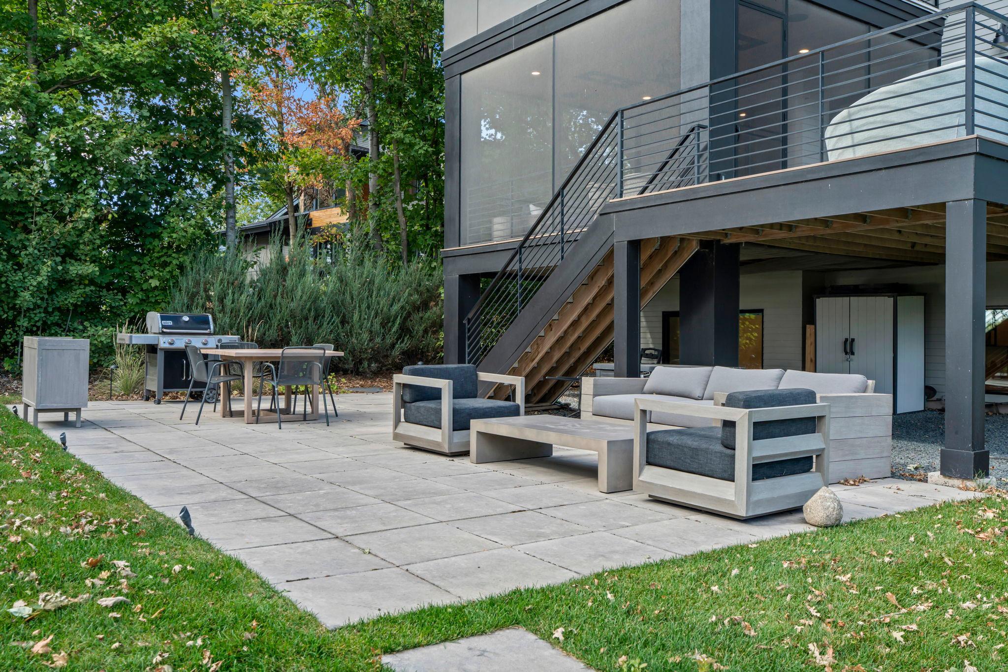 Ample space for outdoor entertainment