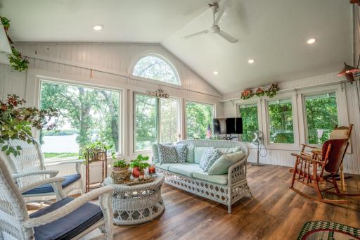 5999 150th Avenue NE, Spicer, MN 56288