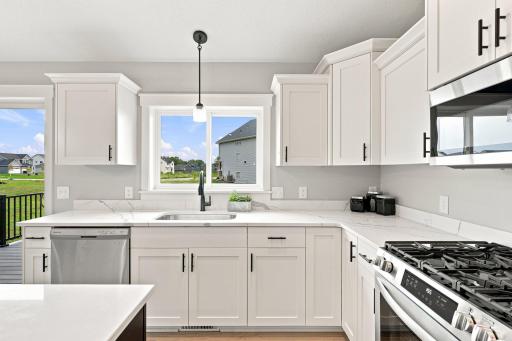 17750 Empire Trail, Lakeville, MN 55044