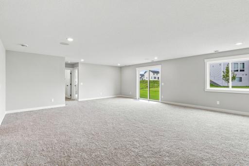 17750 Empire Trail, Lakeville, MN 55044