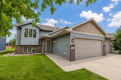 117 Pinehurst Drive, Mankato, MN 56001