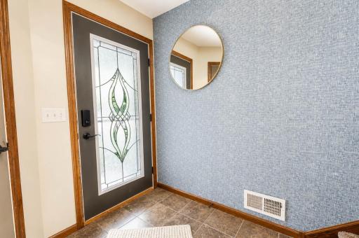 117 Pinehurst Drive, Mankato, MN 56001