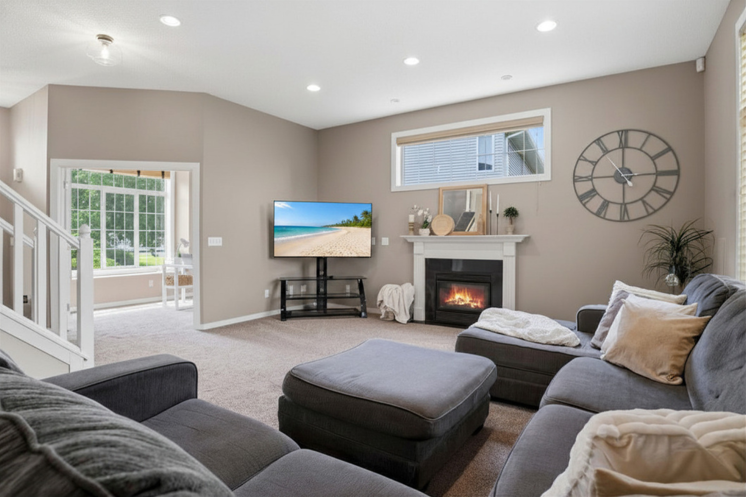 Enjoy a light & bright floor plan