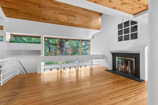 4200 Poplar Drive, Golden Valley, MN 55422