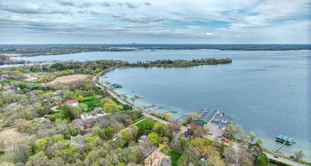 Lake Minnetonka.jpg