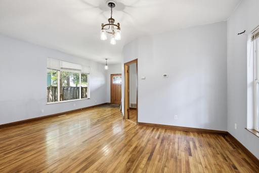 1472 Concordia Avenue, Saint Paul, MN 55104