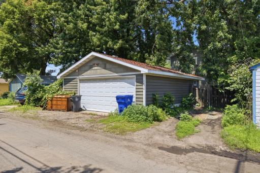 1472 Concordia Avenue, Saint Paul, MN 55104