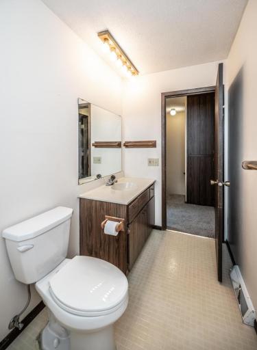 019-009-Bathroom-733x1000.jpg