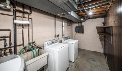 024-016-Laundry-1500x874.jpg