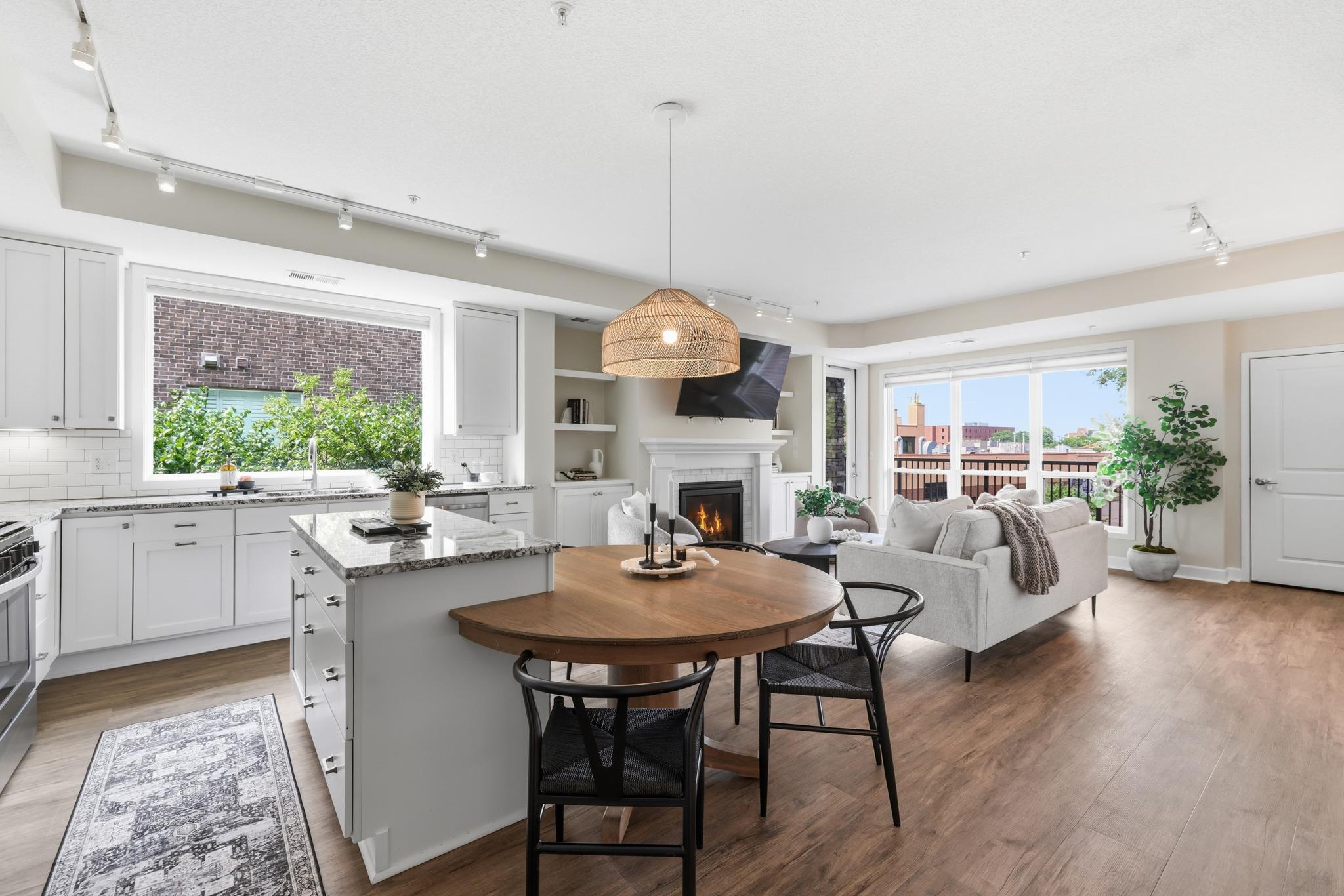 7103322
