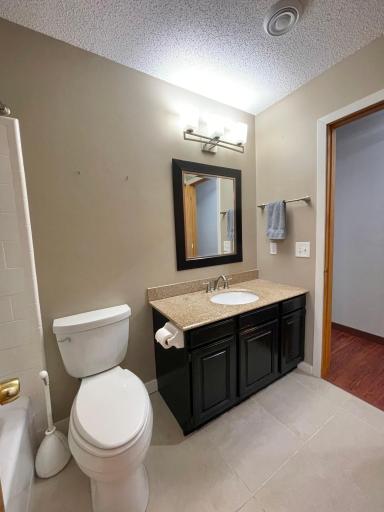 9809 Cimarron Trail, Minnetonka, MN 55305
