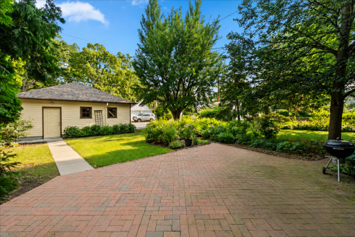 887 Ashland Avenue, Saint Paul, MN 55104