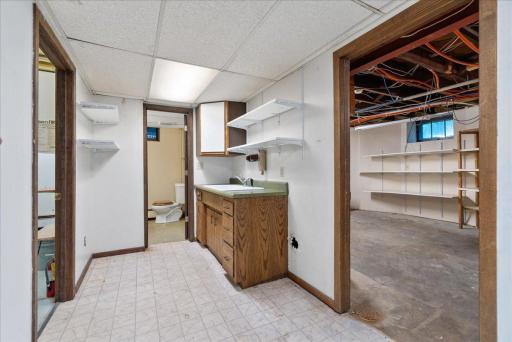 887 Ashland Avenue, Saint Paul, MN 55104