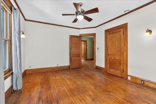 887 Ashland Avenue, Saint Paul, MN 55104