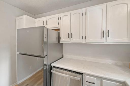 5401 w brenner pass - Web Quality - 008 - 08 Kitchen.jpg