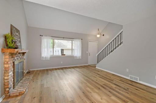 5401 w brenner pass - Web Quality - 010 - 10 Family Room.jpg