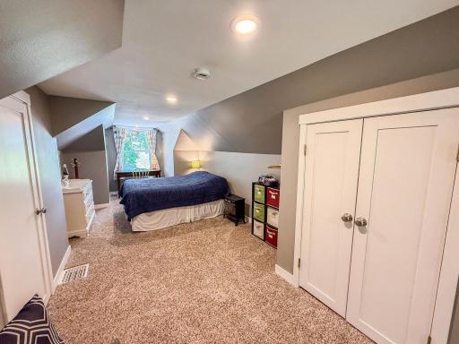 Upper Level 3rd Bedroom 1/2 Bath