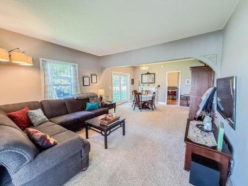Open Concept Living/Dining