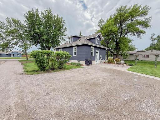 1316 W Fairview Ave Olivia