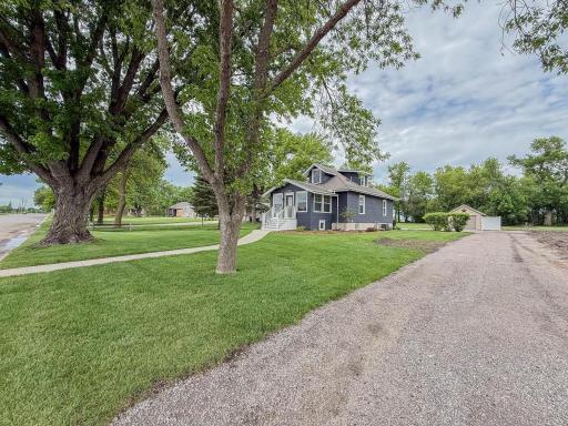 1316 W Fairview Ave Olivia