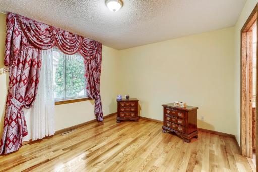 7200 89th Avenue N, Brooklyn Park, MN 55445