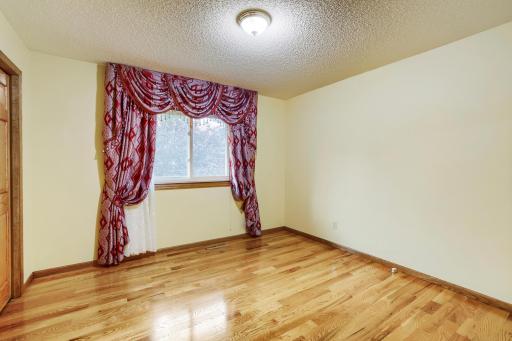 7200 89th Avenue N, Brooklyn Park, MN 55445