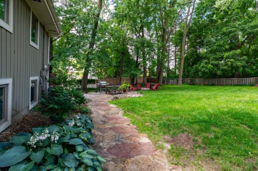 1421 Clement Street, Saint Paul, MN 55118