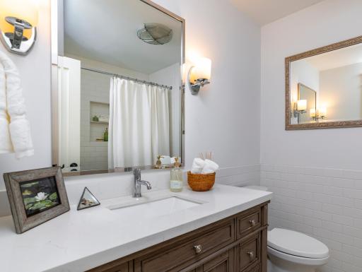 1421 Clement Street, Saint Paul, MN 55118