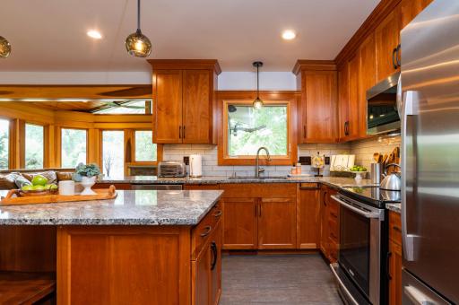 1421 Clement Street, Saint Paul, MN 55118