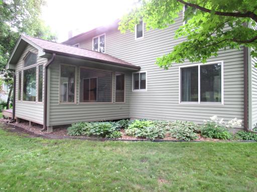 1020 Lake Lucy Road, Chanhassen, MN 55317