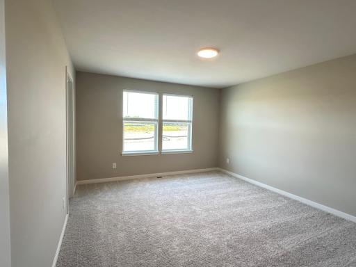 1664 Lund Way, Shakopee, MN 55379