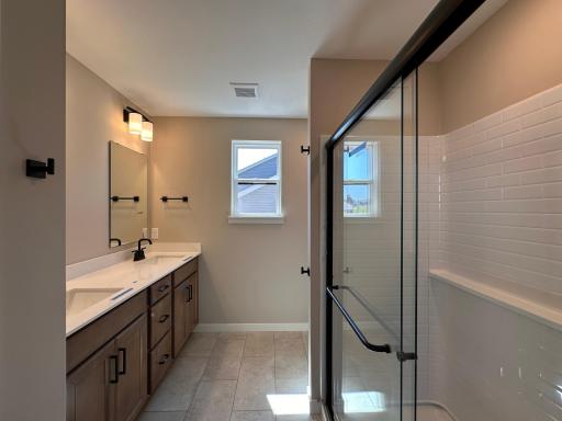 En Suite Bath