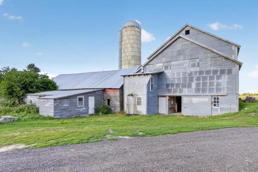 Barn
