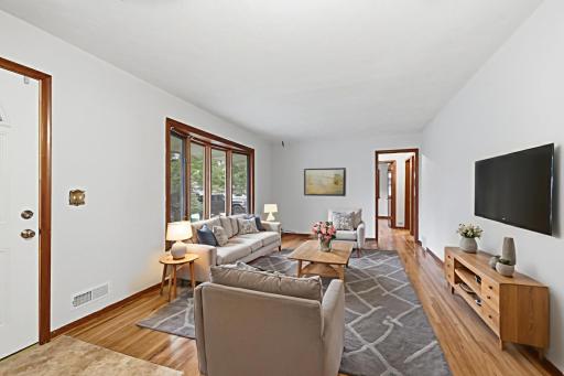 8739 Hadley Avenue S, Cottage Grove, MN 55016