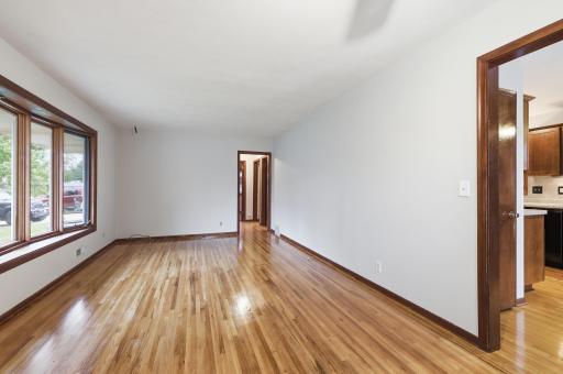 8739 Hadley Avenue S, Cottage Grove, MN 55016