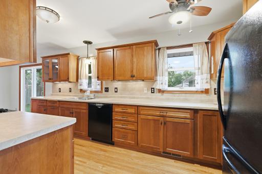 8739 Hadley Avenue S, Cottage Grove, MN 55016