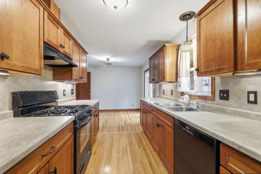 8739 Hadley Avenue S, Cottage Grove, MN 55016