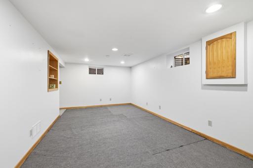 8739 Hadley Avenue S, Cottage Grove, MN 55016