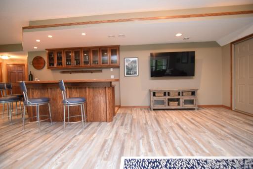 19328 Ireland Court, Lakeville, MN 55044