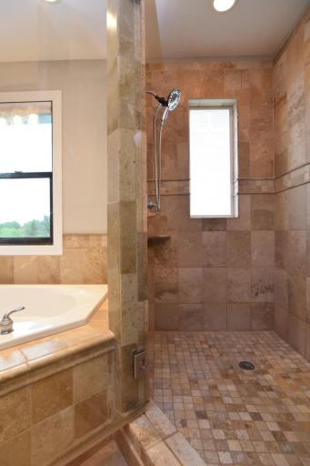 19328 Ireland Court, Lakeville, MN 55044
