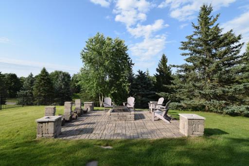 19328 Ireland Court, Lakeville, MN 55044
