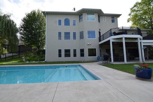 19328 Ireland Court, Lakeville, MN 55044