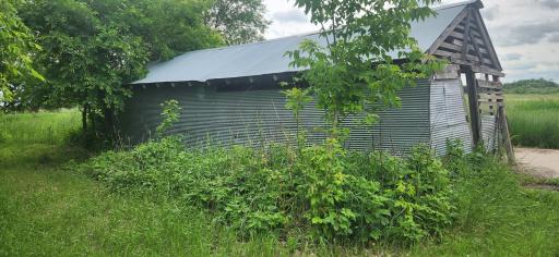 27560 280th Avenue SE, Brooks, MN 56715
