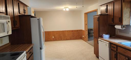 27560 280th Avenue SE, Brooks, MN 56715